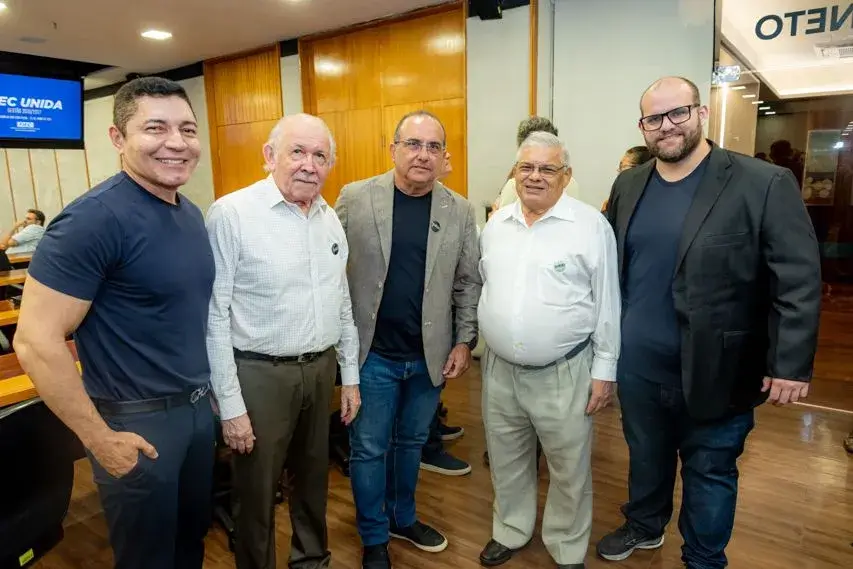 Nova diretoria do SindRoupas