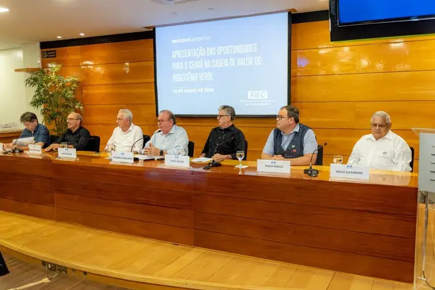 Nova diretoria do SindRoupas